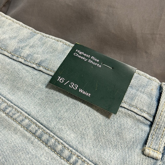 Highest Rise Cheeky Shorts Wild Fable Size 16 / 33 Waist - Picture 5 of 5